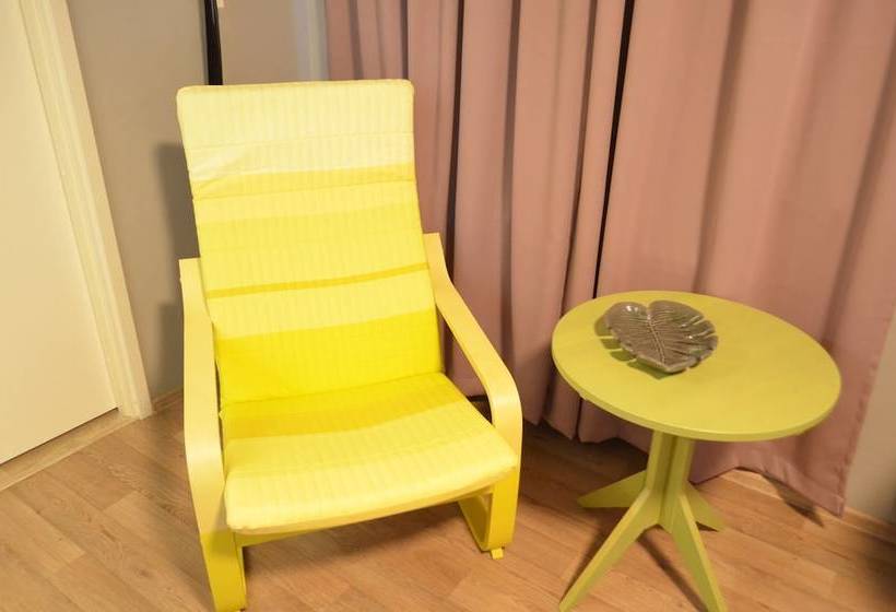 簡易ホテル Aurora Motel