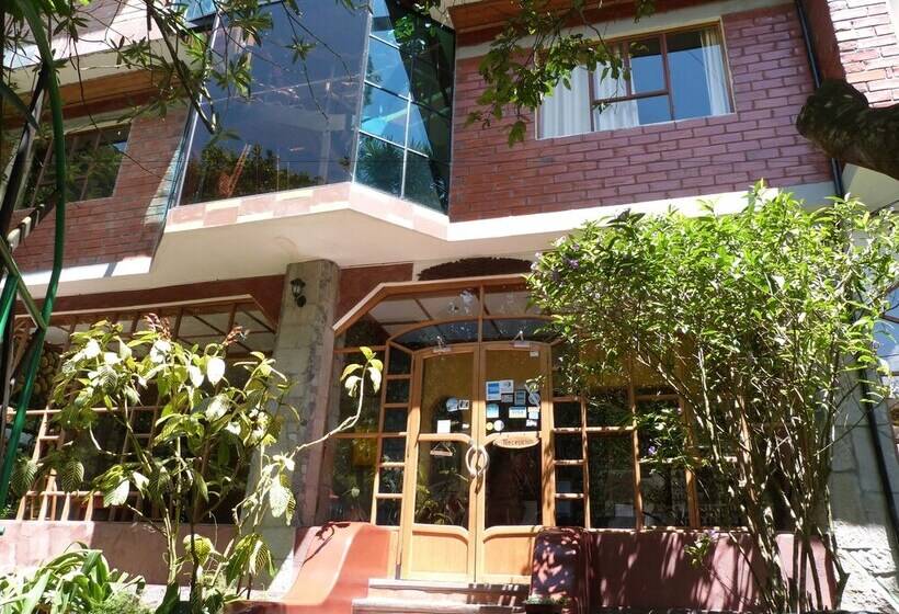 مسافرخانه Isla De Baños Hosteria Y Spa