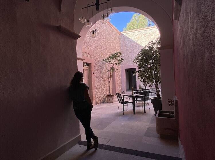 Отель Casa Once