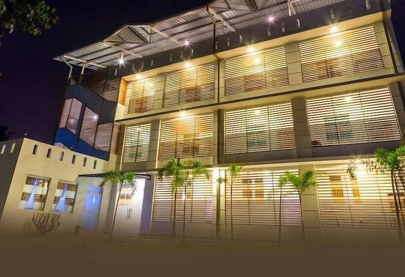 酒店 Crown Plaza Katunayake