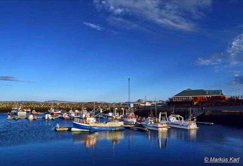 هتل Duus By Keflavik Airport