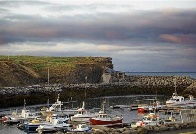 هتل Duus By Keflavik Airport