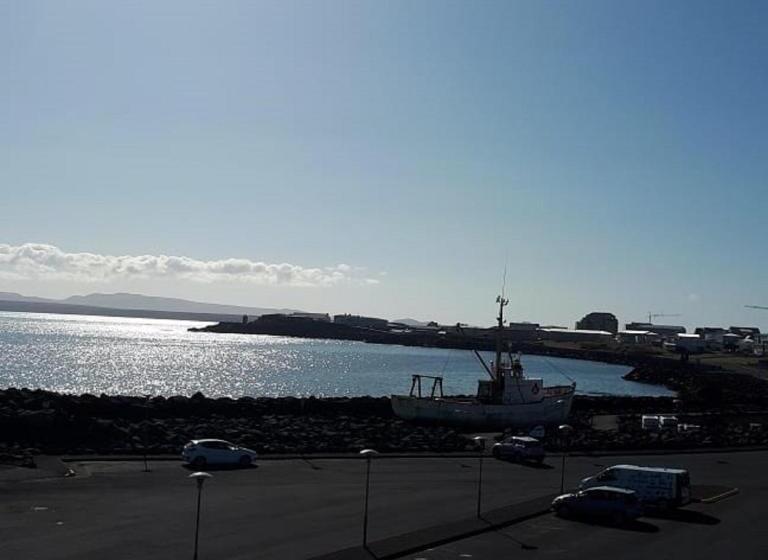 هتل Duus By Keflavik Airport