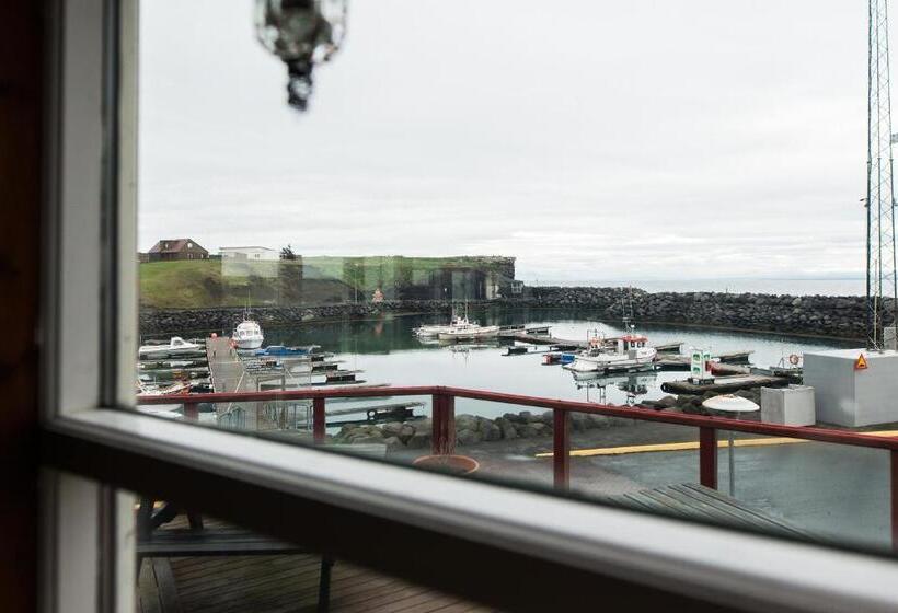 هتل Duus By Keflavik Airport