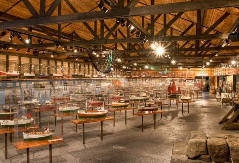 هتل Duus By Keflavik Airport