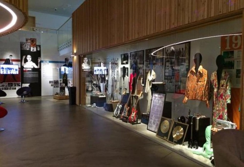 هتل Duus By Keflavik Airport