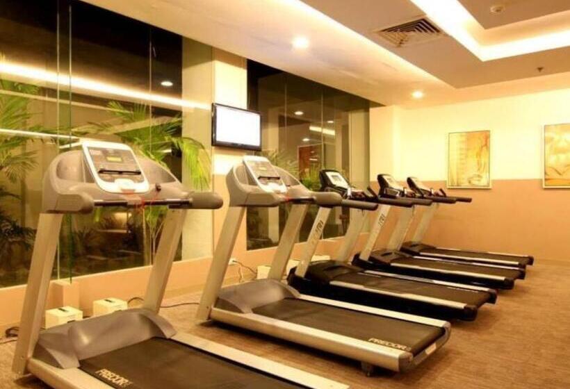 هتل Garden Orchid