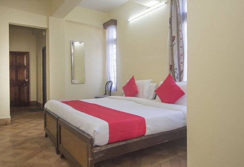 בית מלון כפרי Gompus By Oyo Rooms