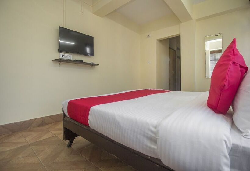 בית מלון כפרי Gompus By Oyo Rooms