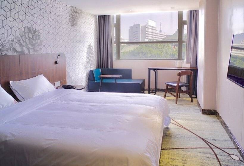 ホテル Guangzhou Pinecone & Huayi Select