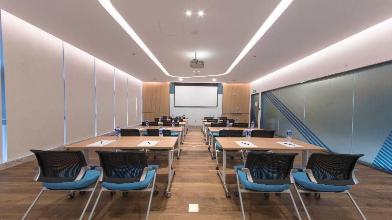 בית מלון כפרי Holiday Inn Express Liyang Huafu, An Ihg