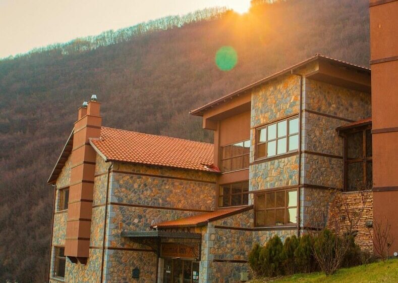 ホテル Kaimak Inn