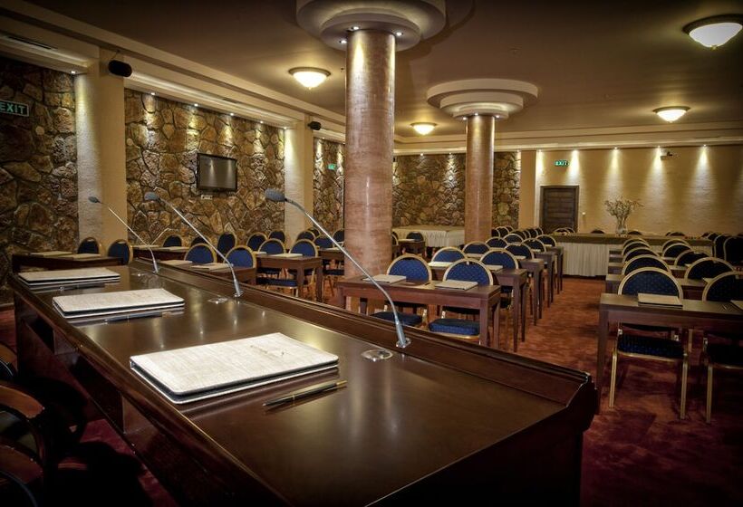 ホテル Kaimak Inn