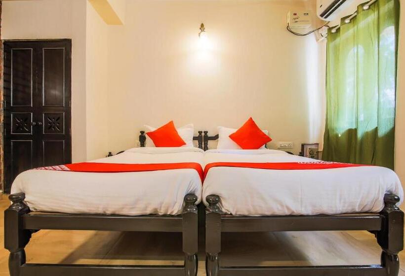 فندق La Petite By Oyo Rooms