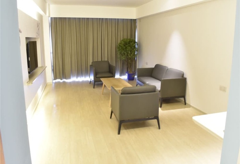 هتل Lhasa Railway Station Magnolia