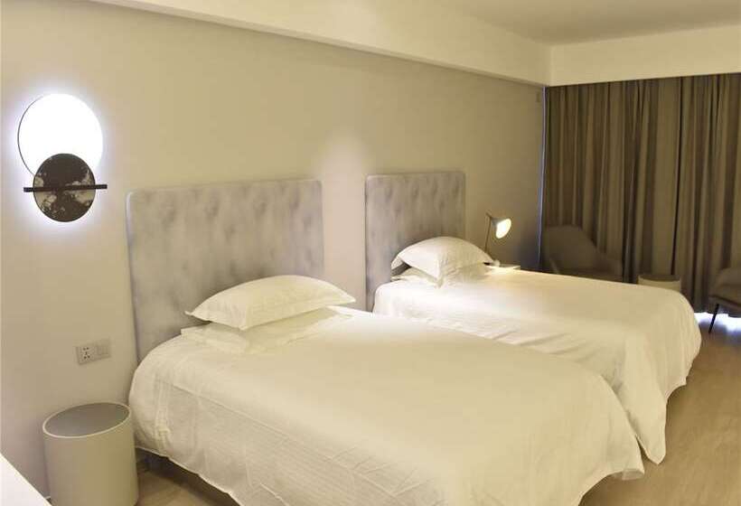 هتل Lhasa Railway Station Magnolia