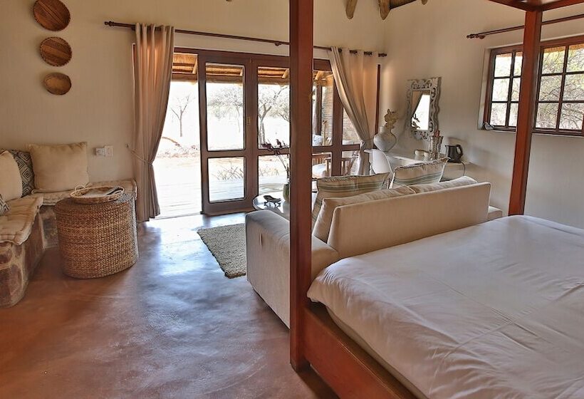 בית מלון כפרי Mangwa Valley Game Lodge & Spa