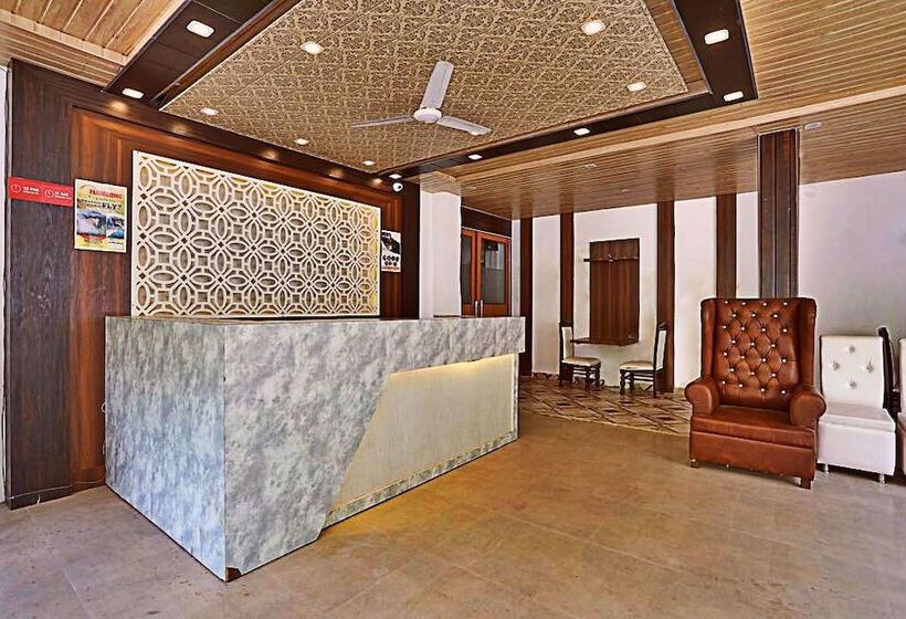 בית מלון כפרי Neer Buddha