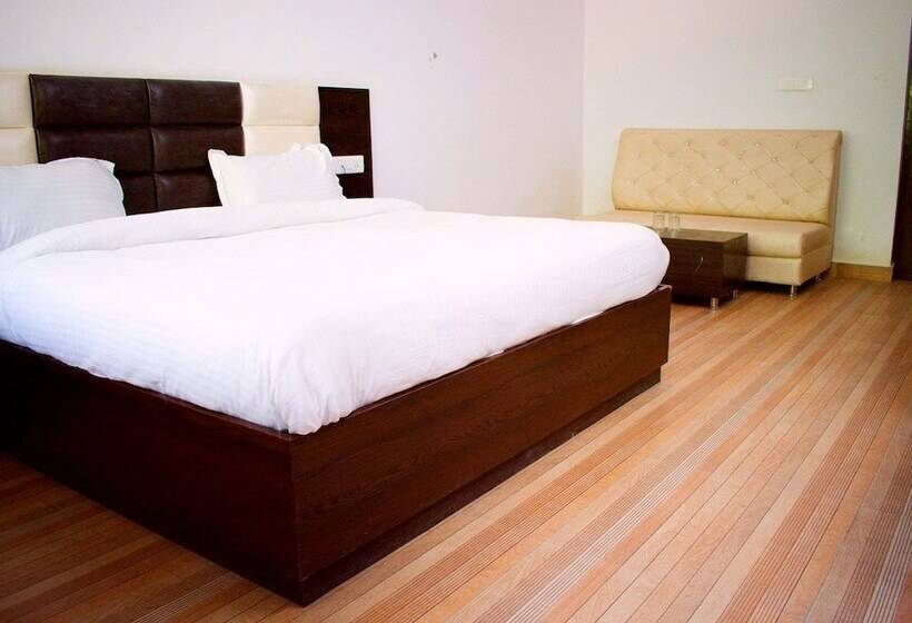 בית מלון כפרי Neer Buddha