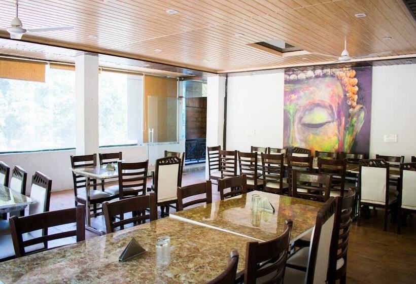 בית מלון כפרי Neer Buddha