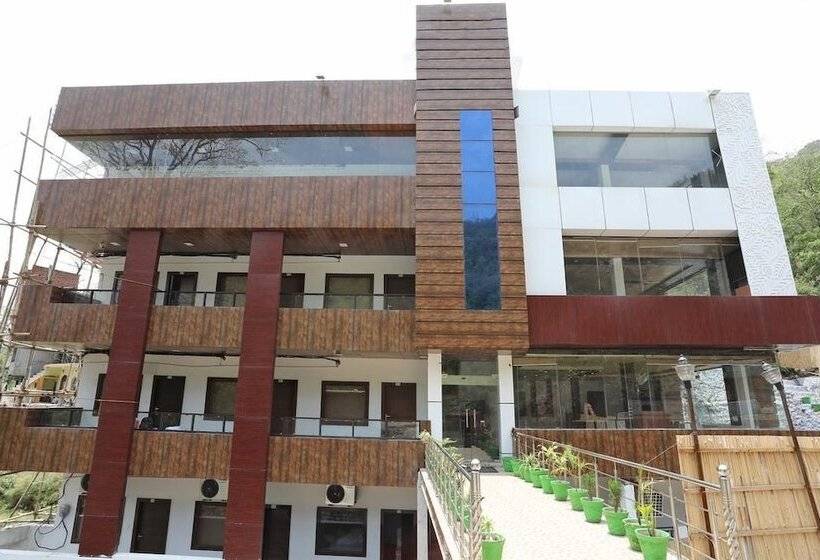 בית מלון כפרי Neer Buddha