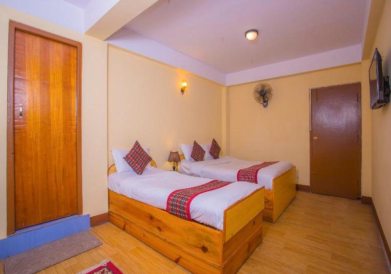 هتل Oyo 258 Heart Of Bhaktapur Guest House