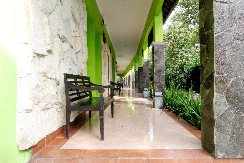 호텔 Popi Pondok Pisang