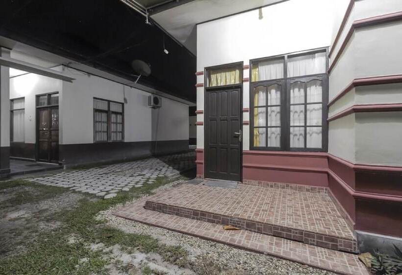 فندق Reddoorz Near Iain Palangkaraya