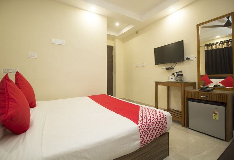 호텔 Silver Crescent By Oyo Rooms