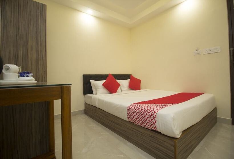 호텔 Silver Crescent By Oyo Rooms