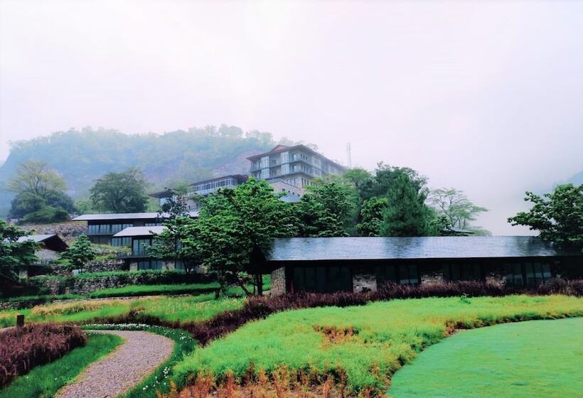 فندق Taj Rishikesh Resort & Spa, Uttarakhand