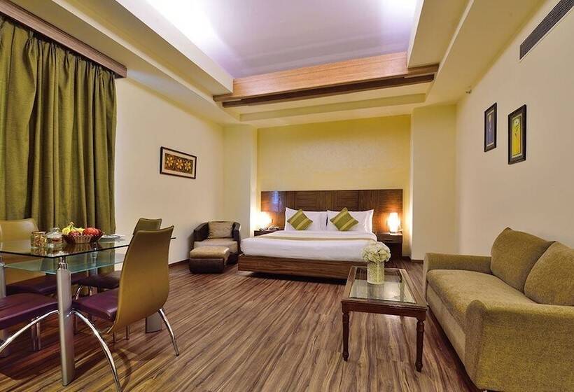 فندق Westend Inn