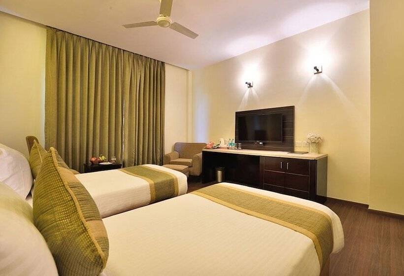 فندق Westend Inn