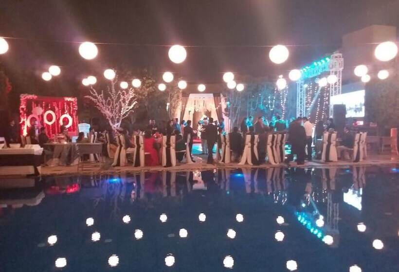 فندق Westend Inn