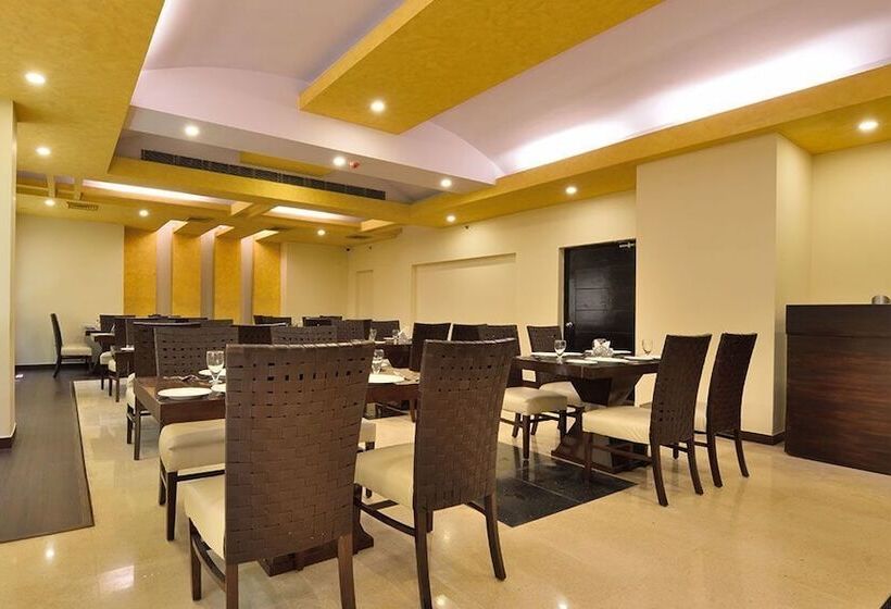 فندق Westend Inn