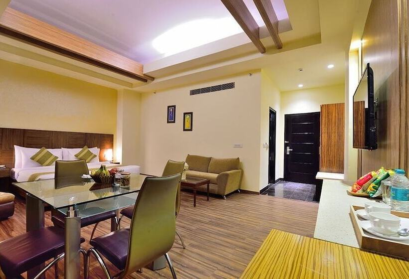 فندق Westend Inn