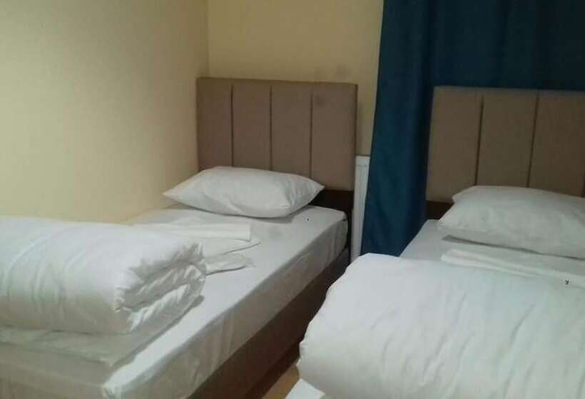 Karyola Otel   Caters To Men