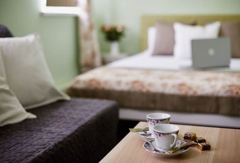 Kashirskaya Hotel Tyumen Centre