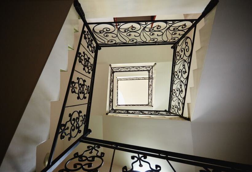 Kashirskaya Hotel Tyumen Centre