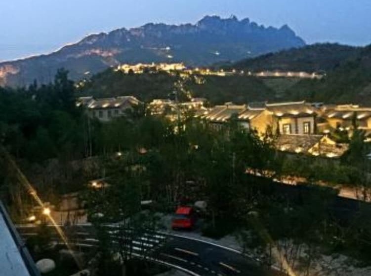 Laidback Moments Inn  Gubei Water Town