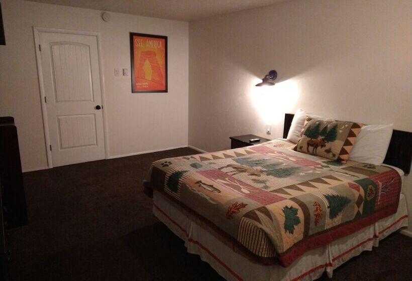 モーテル High Desert Inn