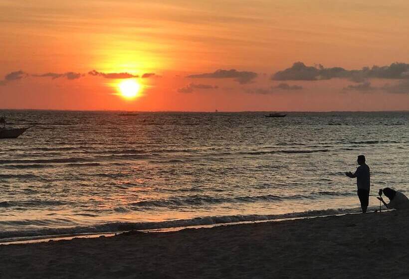 پانسیون Anaya Beach Resort