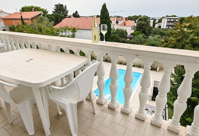 Pool Apartments Galeb
