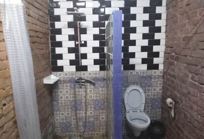 Thes Bed&breakfast Hostel