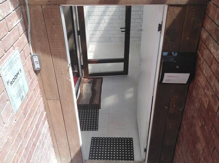 Thes Bed&breakfast Hostel