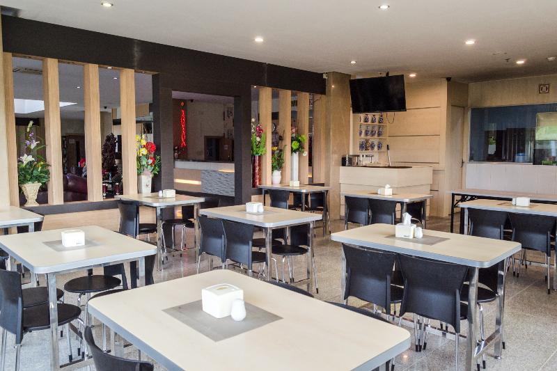 Aviari Hotel By Oyo Rooms