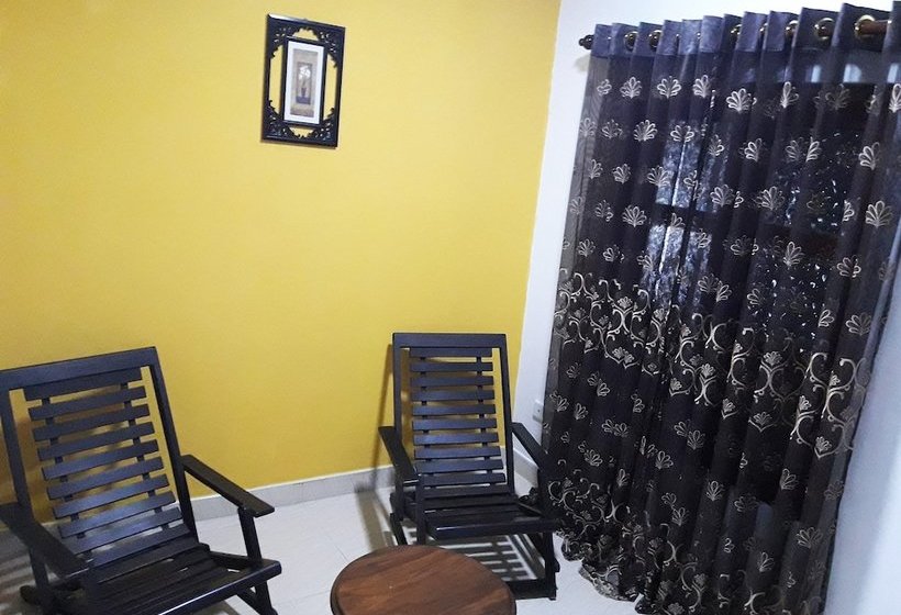 ベッドアンドブレックファースト Airport Pearl Garden Transit