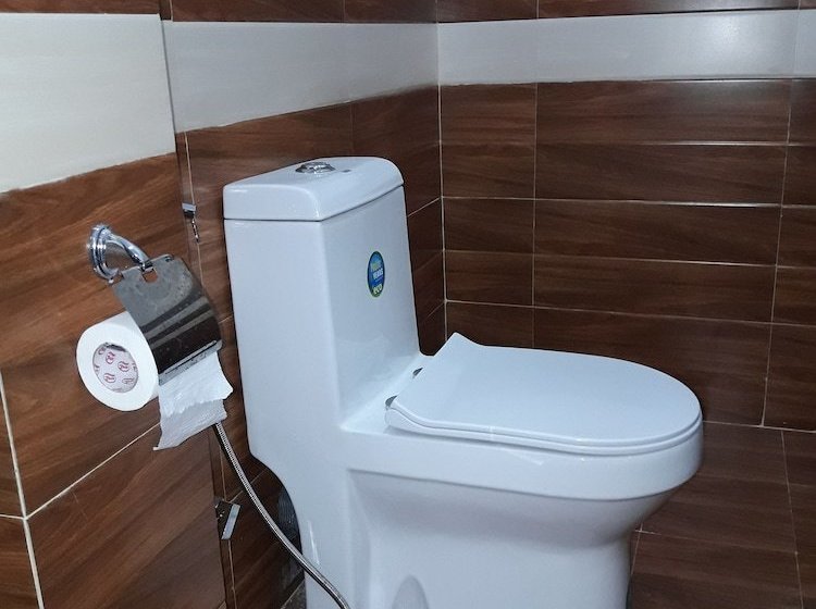 ベッドアンドブレックファースト Airport Pearl Garden Transit