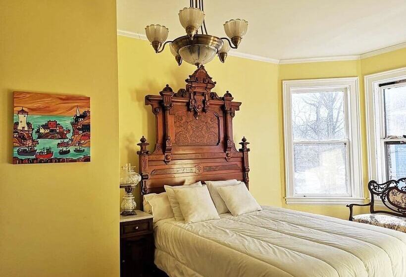 مبيت وإفطار Carlisle House Inn