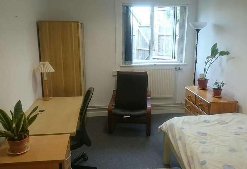 مبيت وإفطار Dan's Homestay